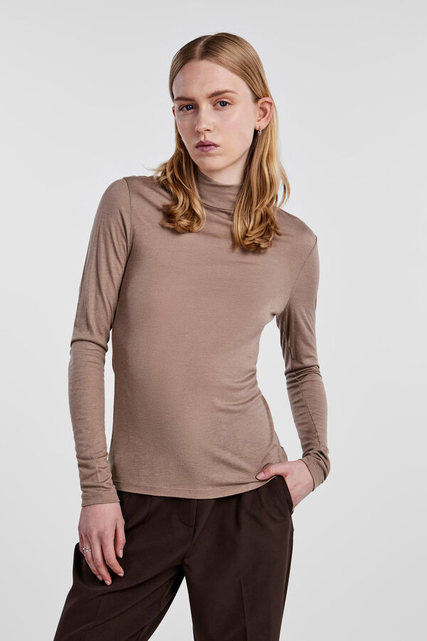 Pieces T-shirt b&aacute;sica em viscose cru