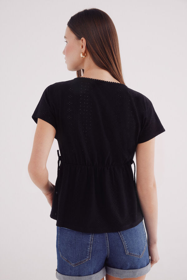 Springfield Top bordado suizo lazos cintura negro