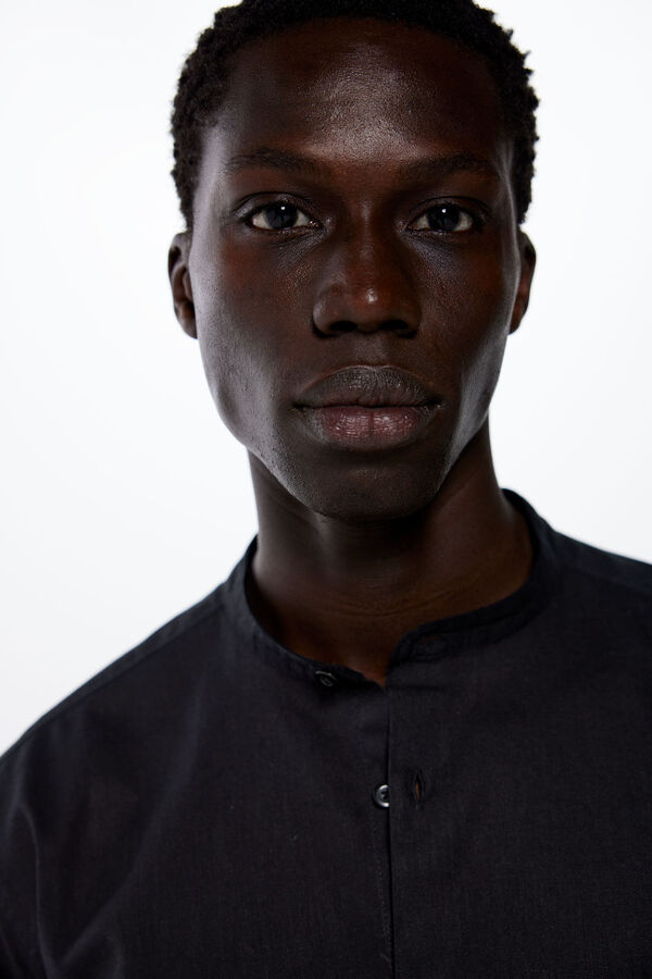 Springfield Camisa mao lino negro