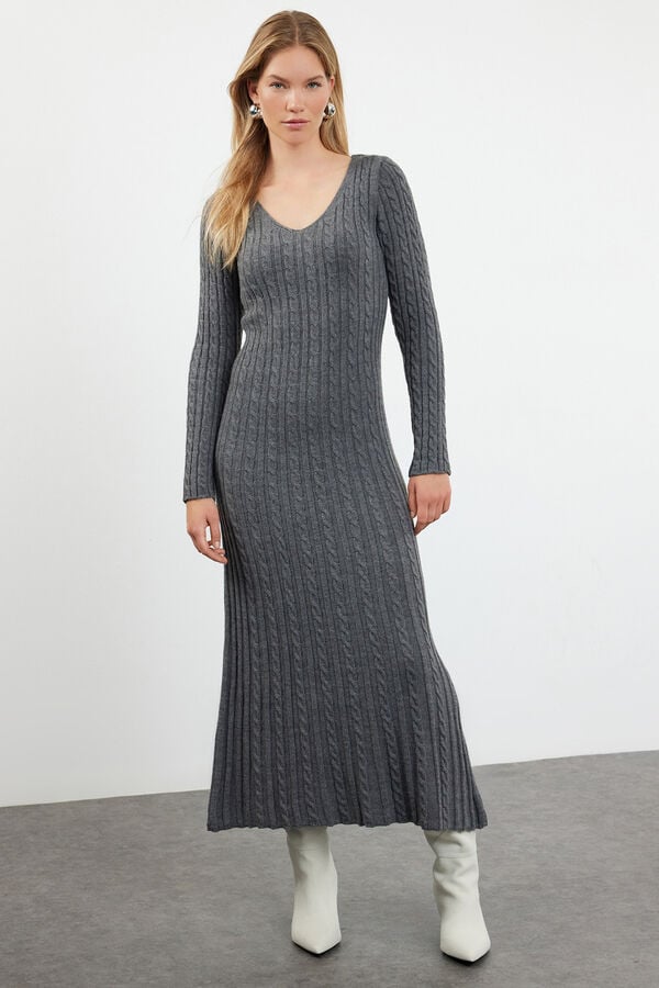 Trendyol Vestido largo b&aacute;sico gris