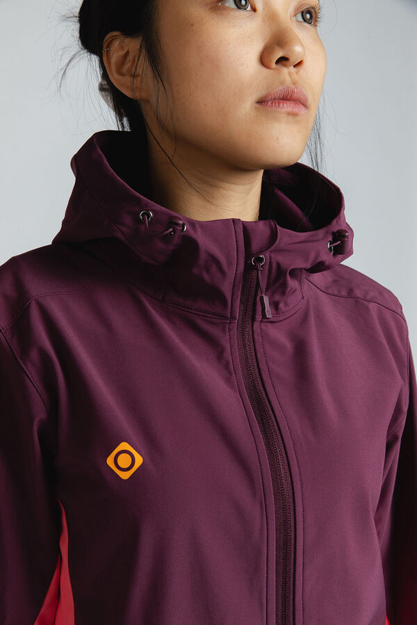 Izas Chaqueta softshell cortavientos acacia w burdeos