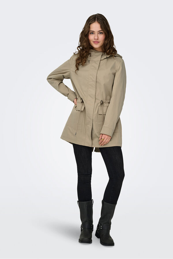 Only Parka corta con capucha marr&oacute;n