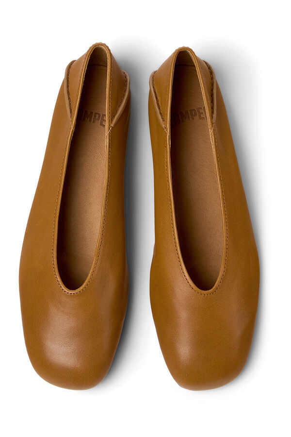 Camper Zapato Slip-On minimalista nude