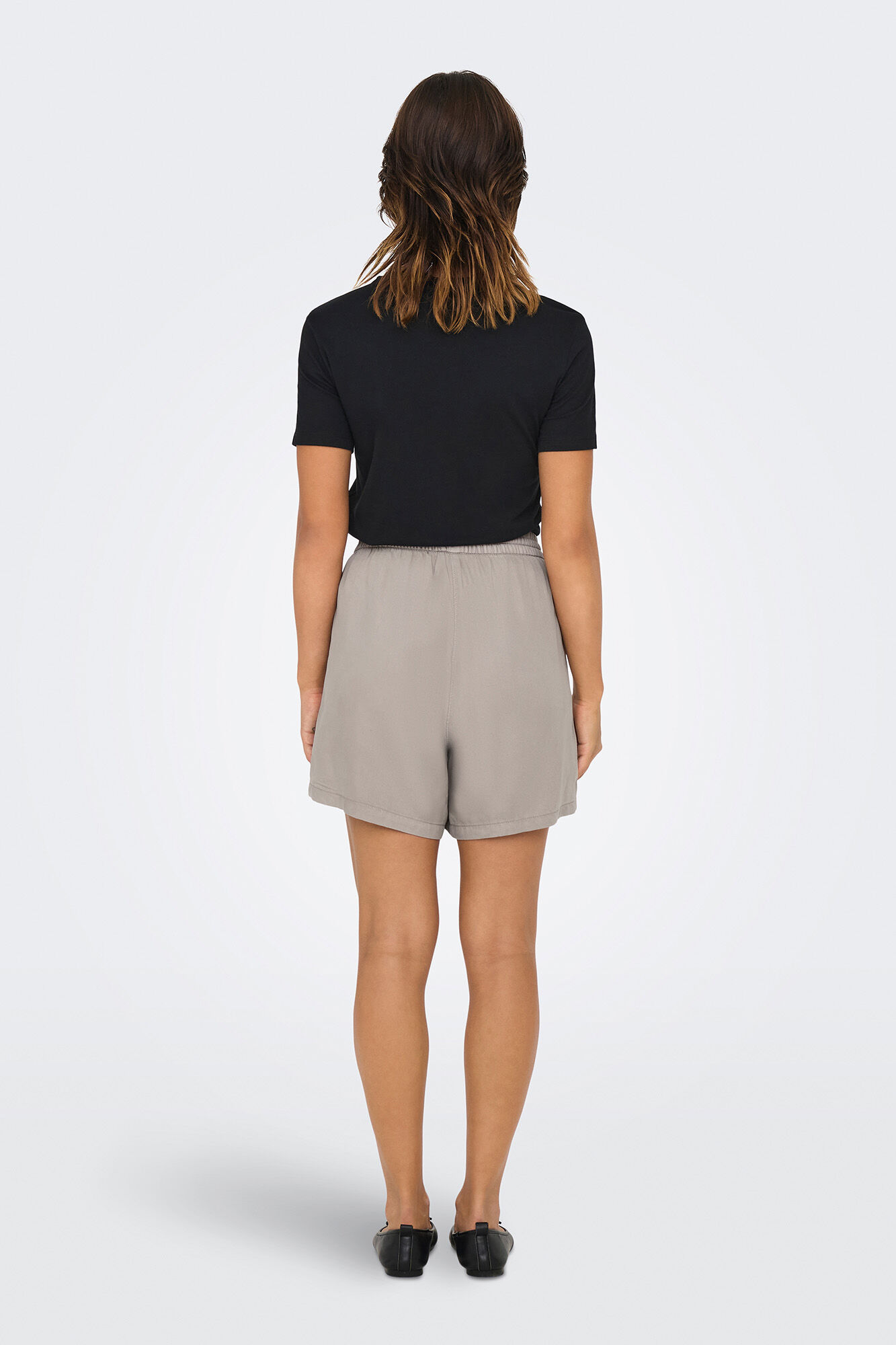 Only Shorts el&aacute;sticos de la&ccedil;ada alta com cord&atilde;o 