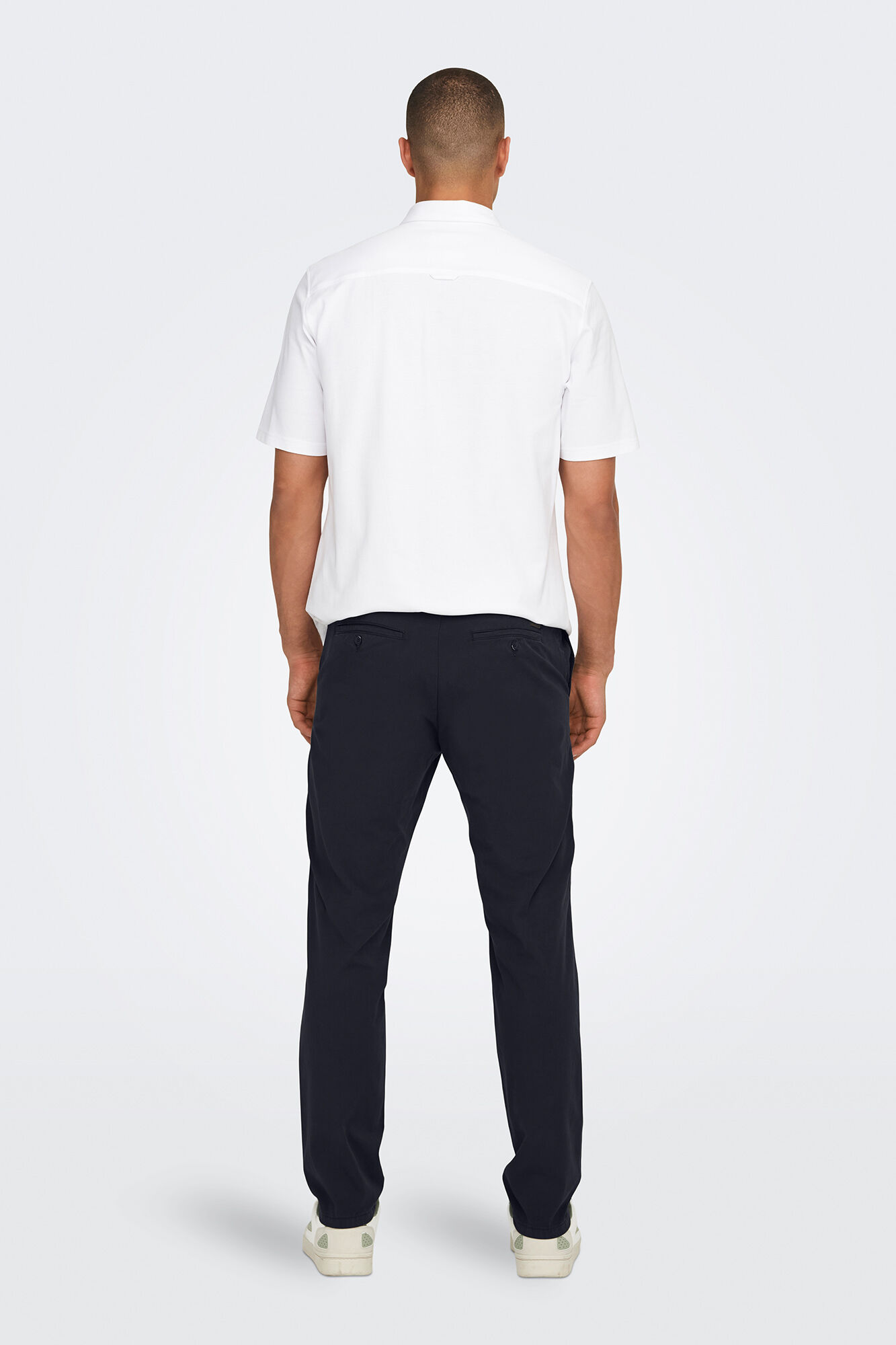 Only & Sons Pantal&oacute;n de hombre regular fit con cierre de bot&oacute;n y cremallera