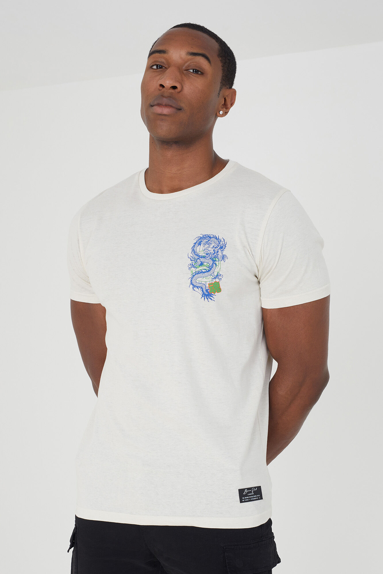 Brave Soul T-shirt estampada nas costas