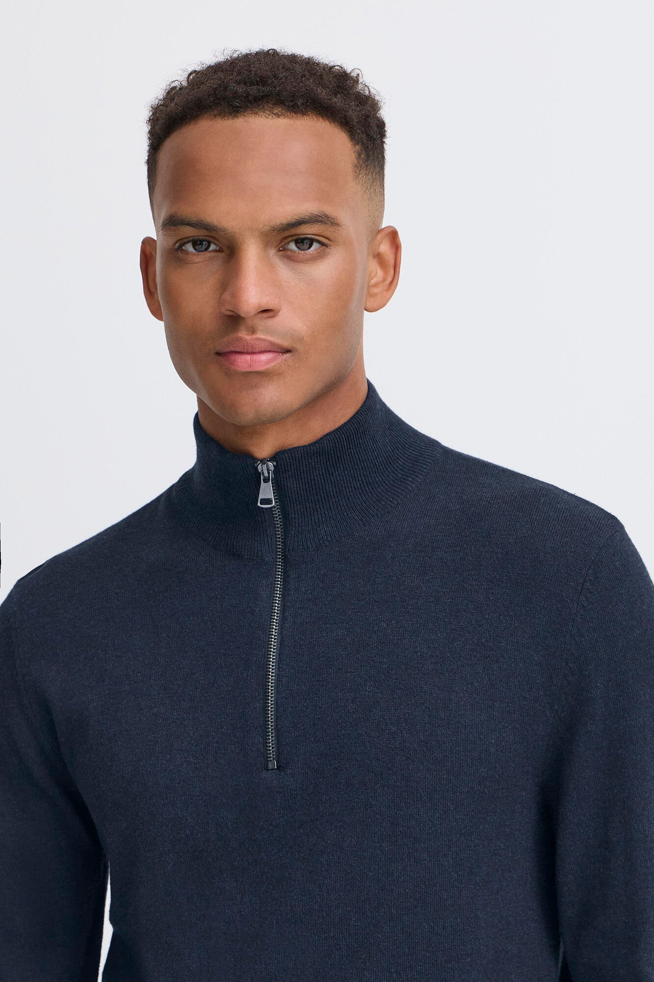 Blend Jersey cuello alto