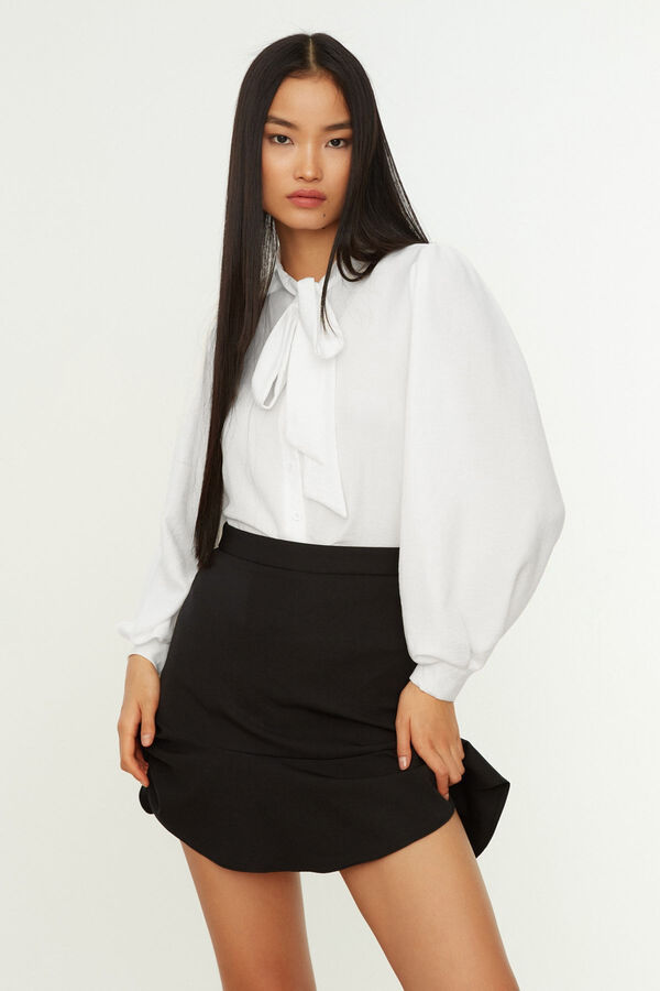 Trendyol Blusa de corte regular marfil