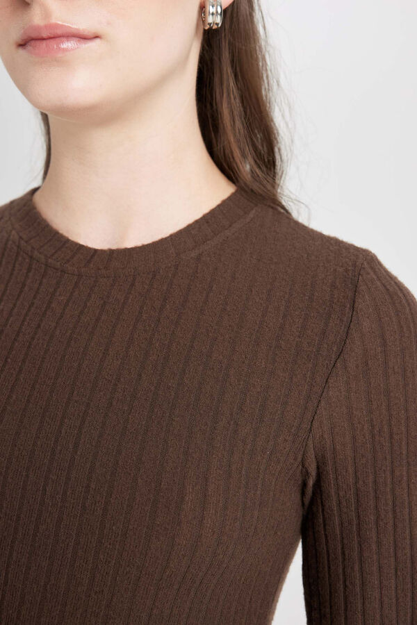 DeFacto Vestido maxi ajustado tostado