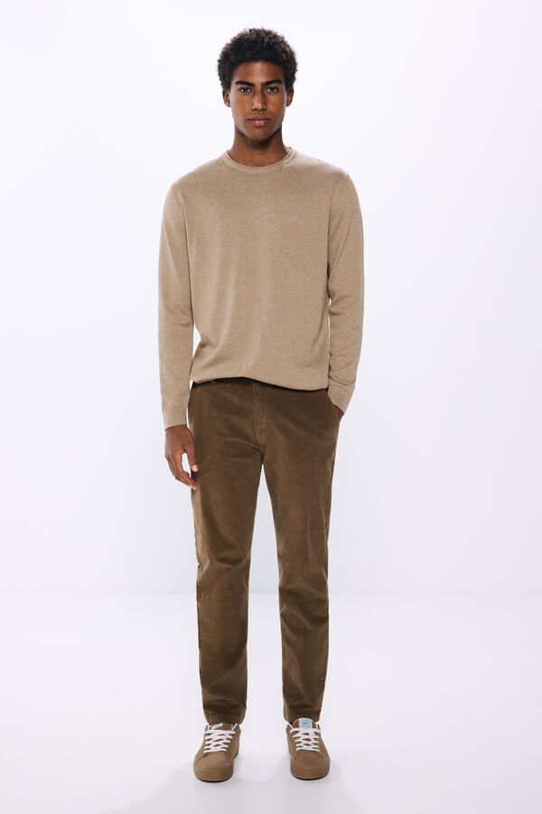 Springfield cal&ccedil;as chino de veludo lavadas e confort&aacute;veis camel