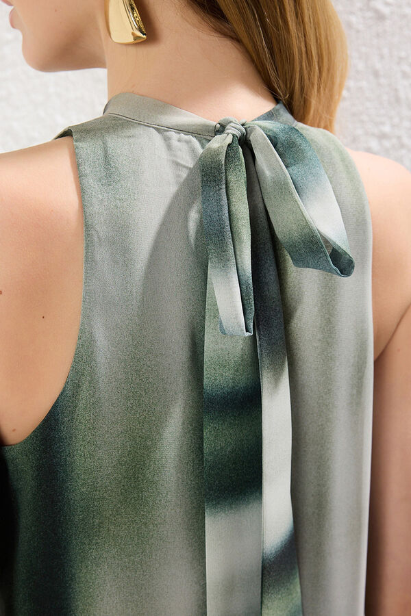 Trendyol Vestido maxi flu&iacute;do verde