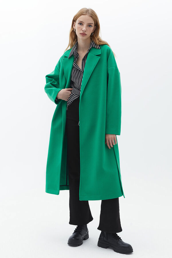 Oxxo Sobretudo com cinto verde