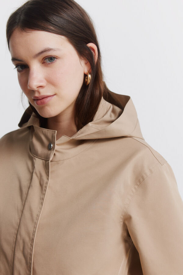 Springfield Parka com capuz repelente &agrave; &aacute;gua camel