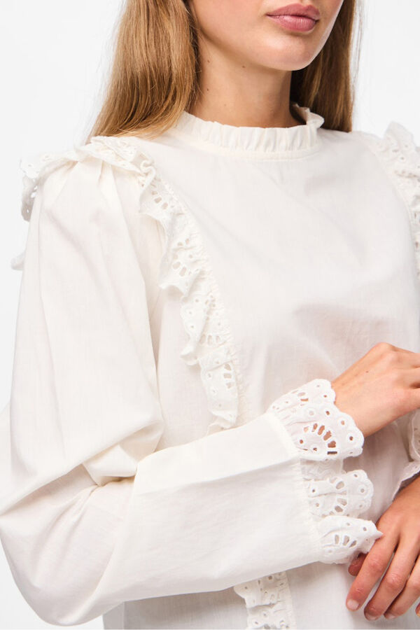 Pieces Blusa volantes con bordado ingles blanco