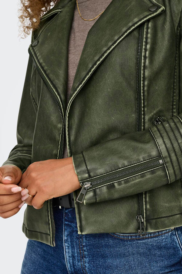 Only Cazadora biker de polipiel efecto envejecido verde