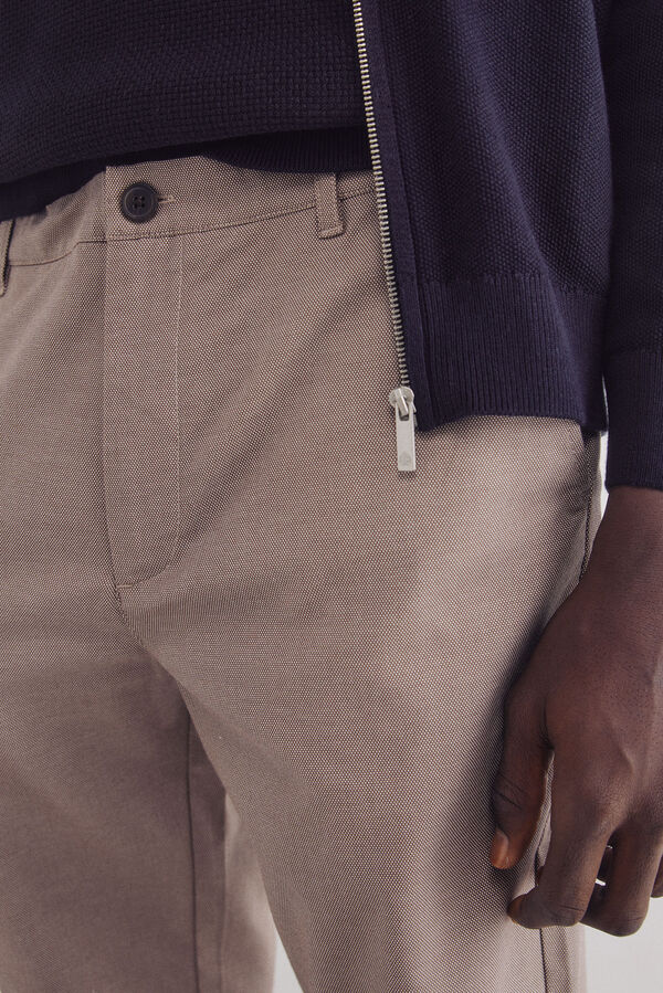 Springfield Pantal&oacute;n chino estructura comfort fit nude