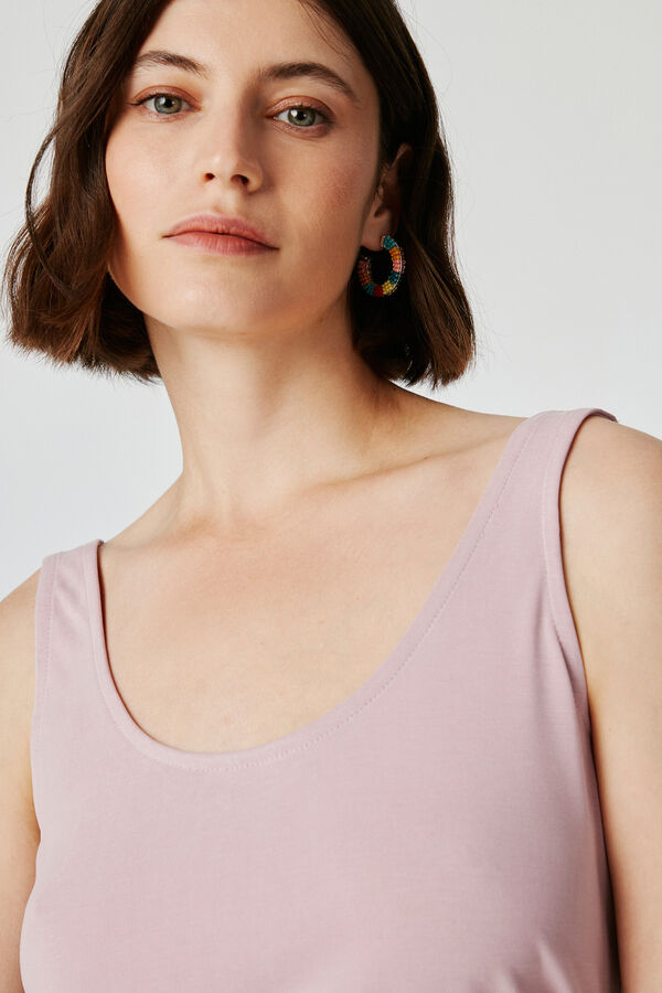 Pieces Camiseta b&aacute;sica pico rosa