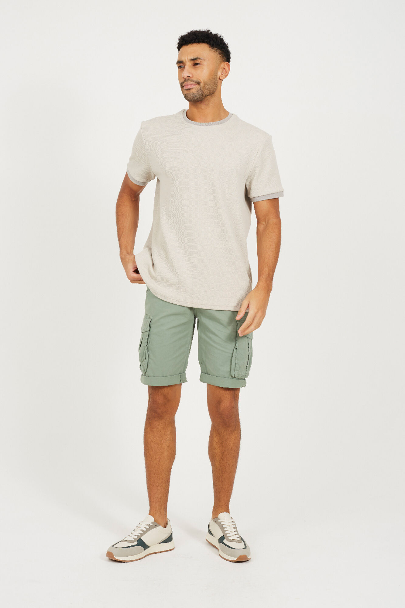 Brave Soul Short cargo con siete bolsillos