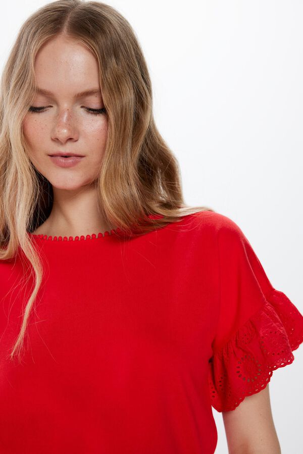 Springfield Camiseta Mangas Volante Bordado Suizo rojo