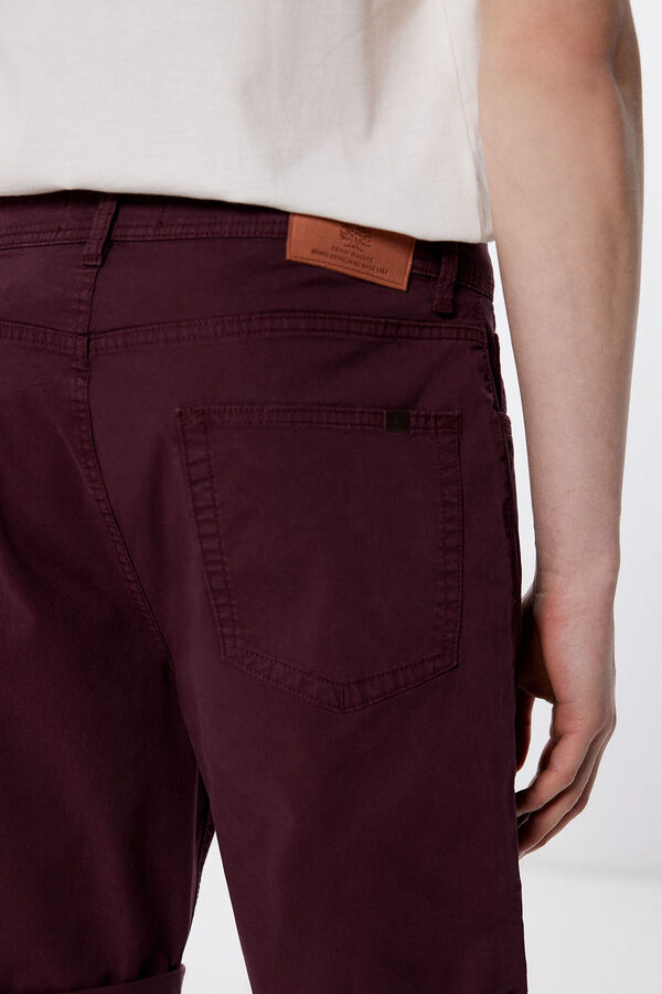 Springfield Bermuda ligera color slim fit burdeos
