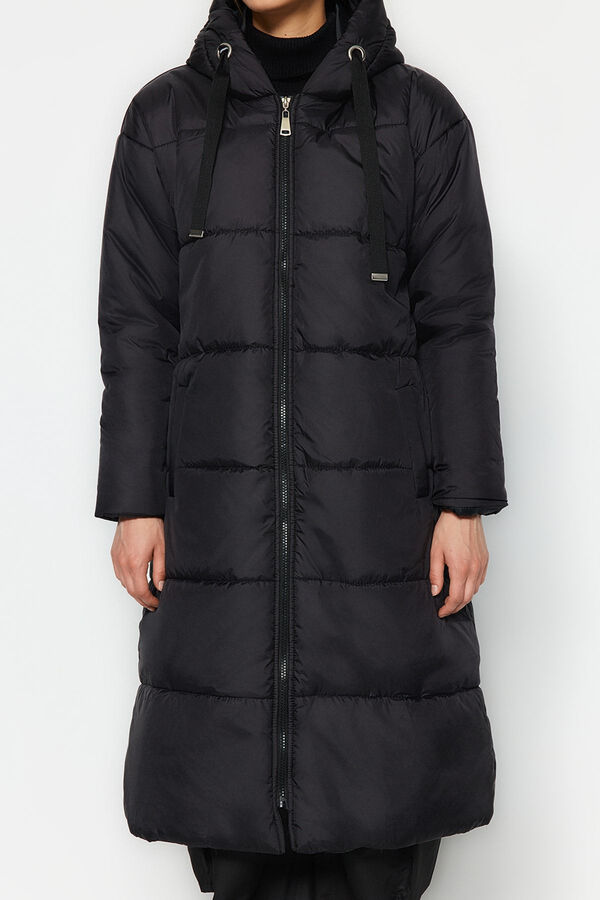 Trendyol Abrigo largo negro