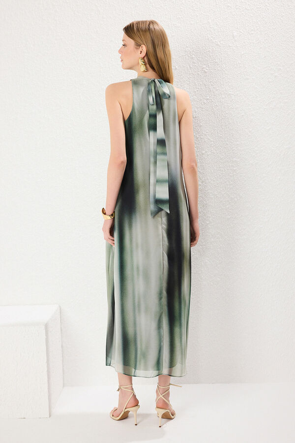 Trendyol Vestido maxi flu&iacute;do verde