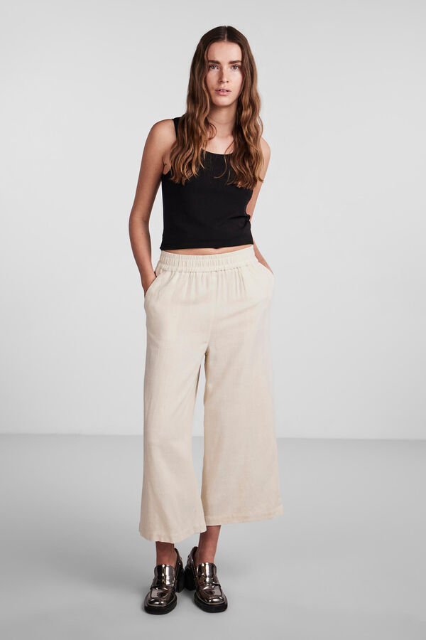 Pieces Pantalón en forma de culotte. gris