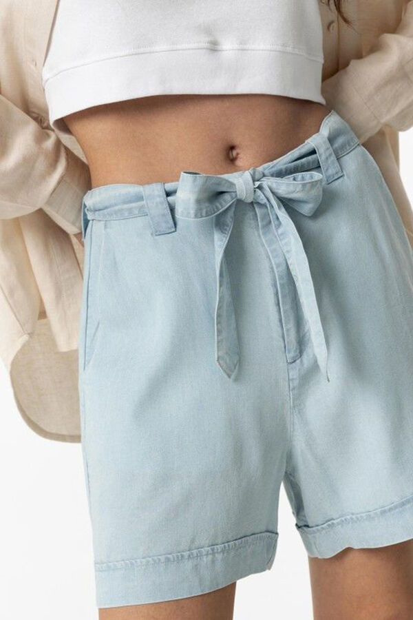 Tiffosi Bermuda com cinto lyocell azul