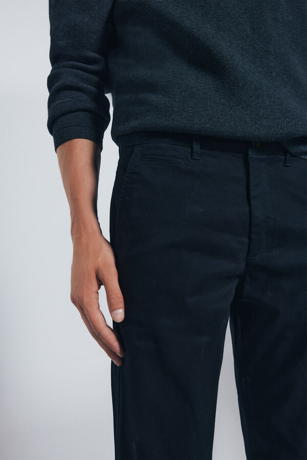Springfield Pantal&oacute;n chino slim fit negro