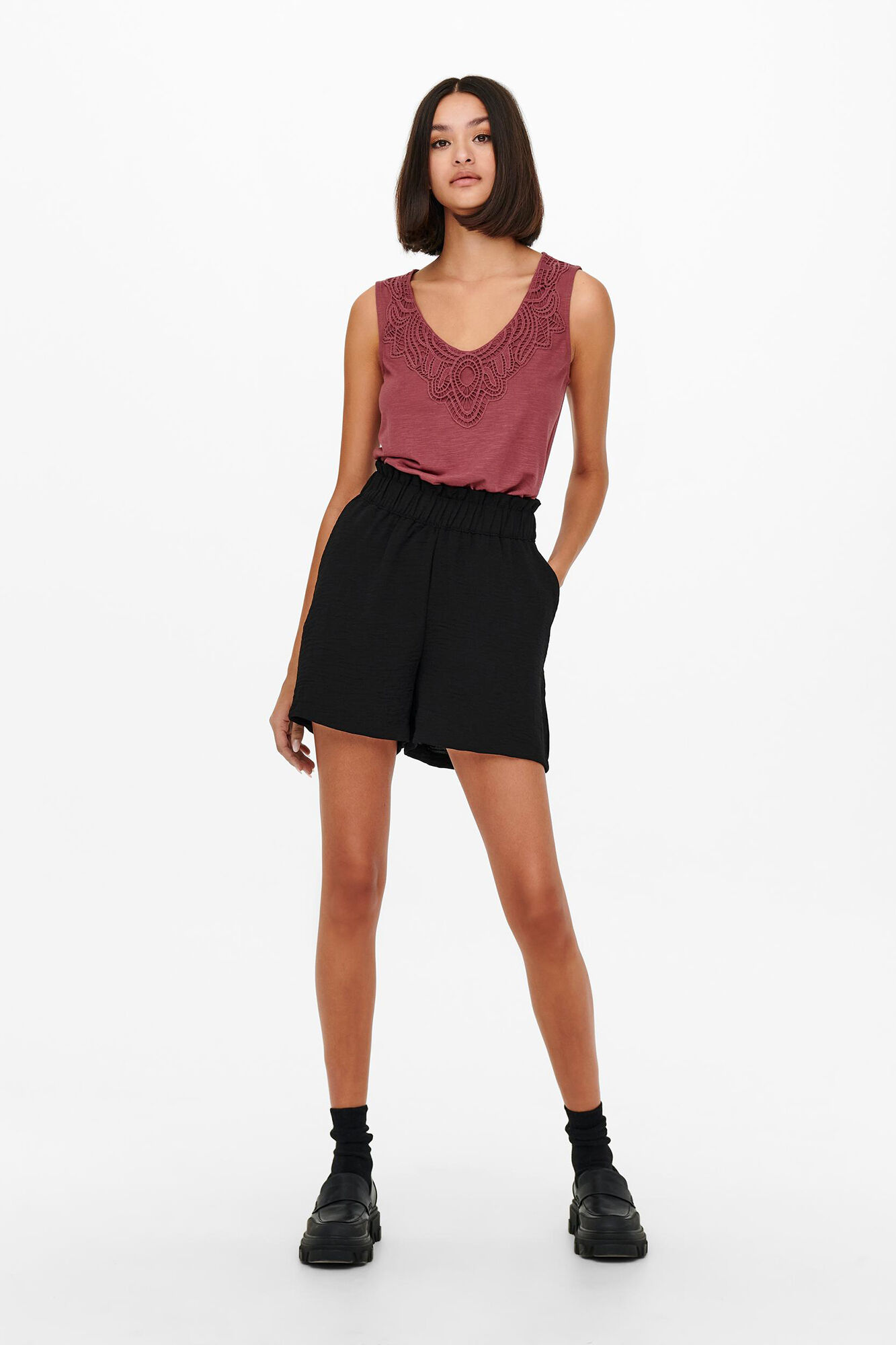 JDY Short tejido fluido