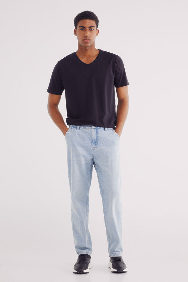 Springfield Camiseta b&aacute;sica slim fit com bico preto