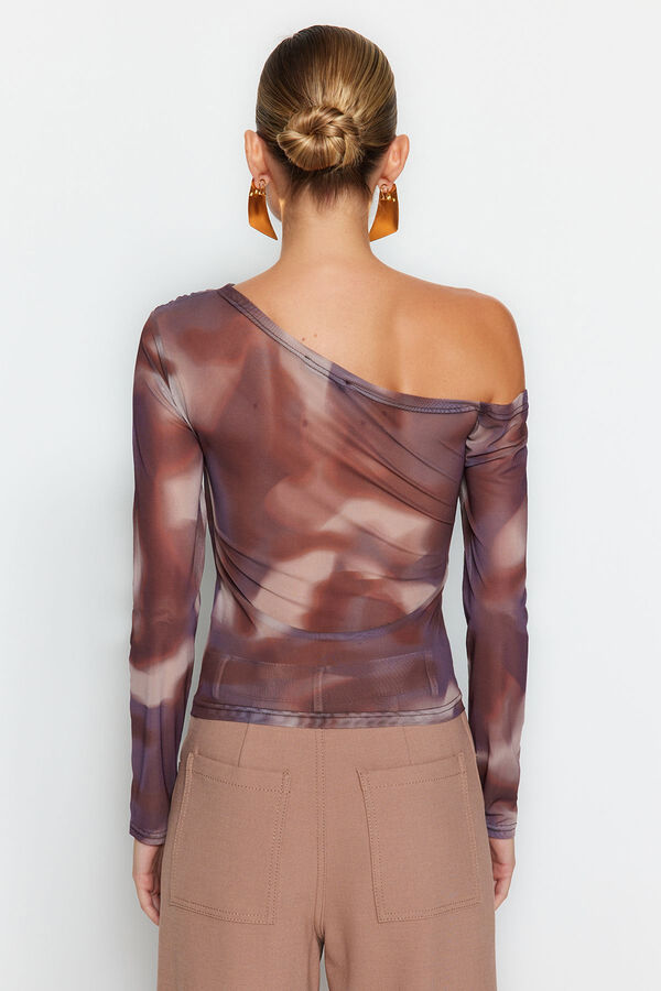 Trendyol Blusa con cuello asim&eacute;trico tostado