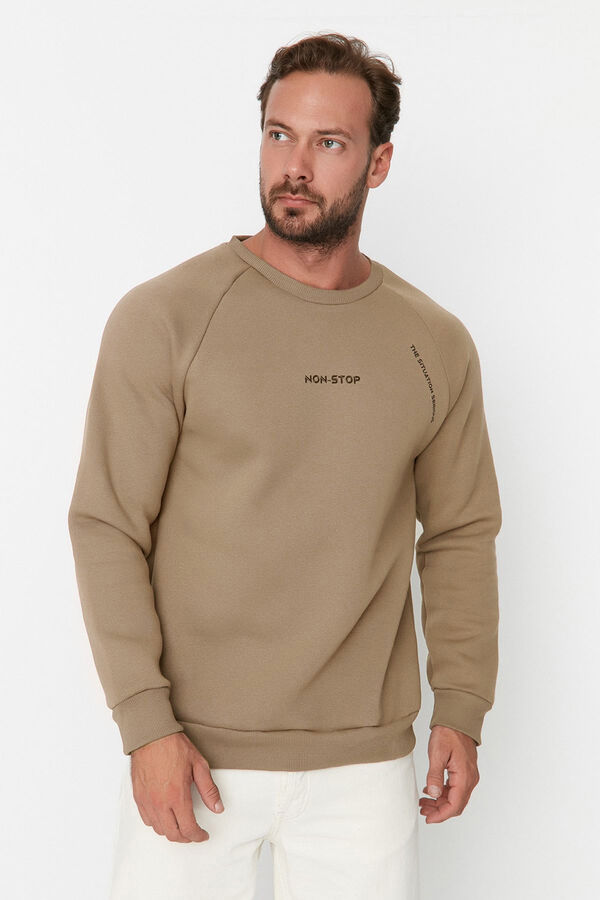 Trendyol Sweatshirt b&aacute;sica sem capuz cru