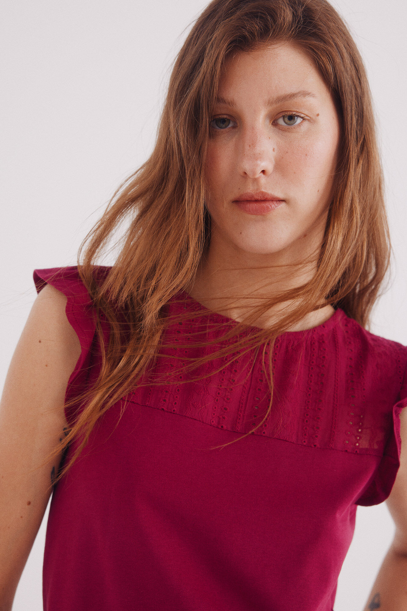 Springfield Camiseta bordados volantes