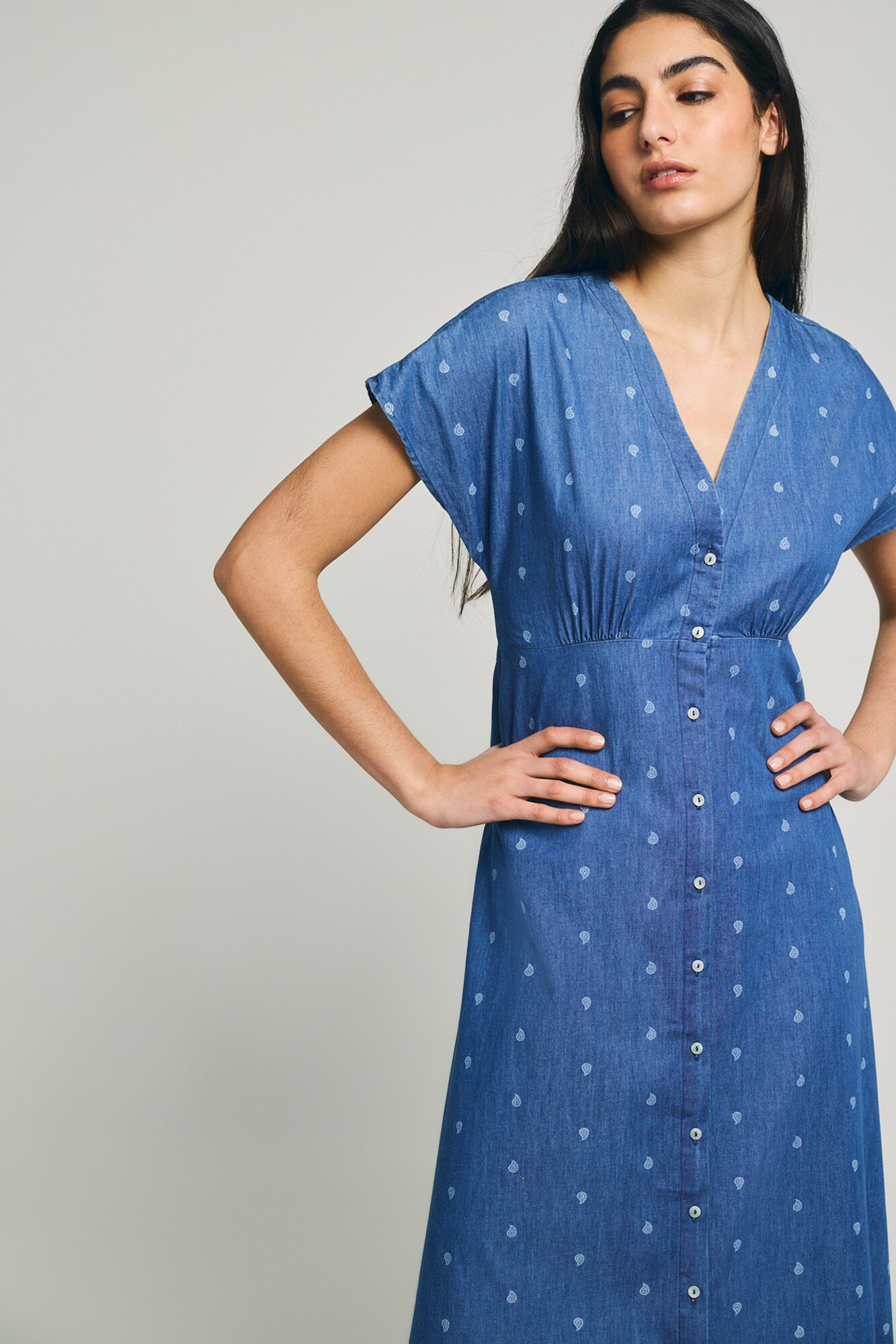 Only Vestido largo abotonado