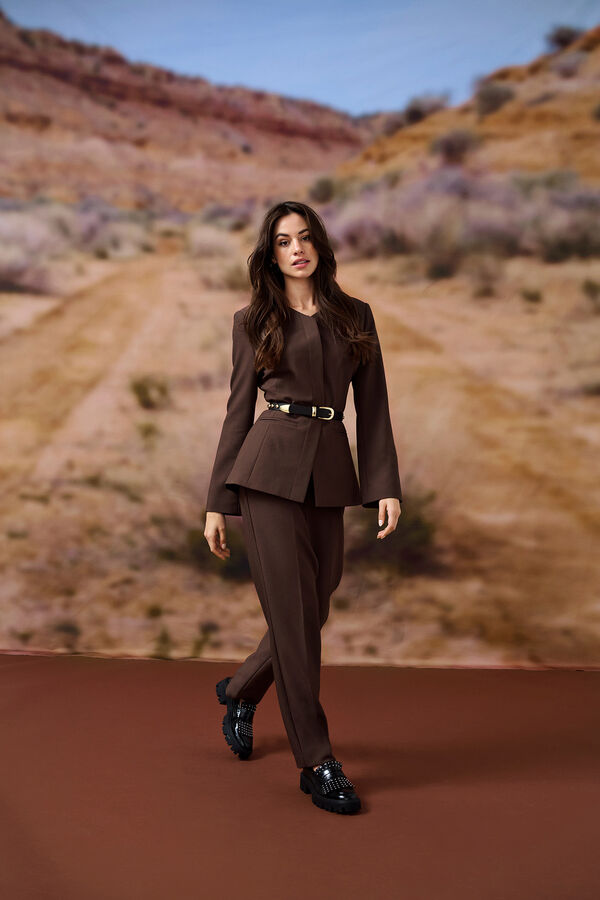 Only cinto cravejado castanho