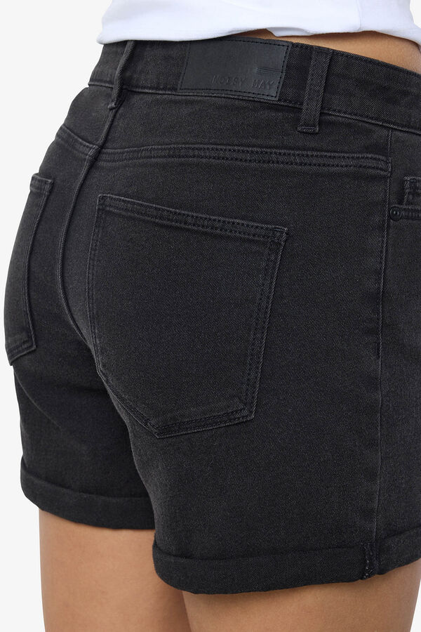 Noisy May Pantal&oacute;n vaquero corto con 5 bolsillos y detalle dobladillo. negro