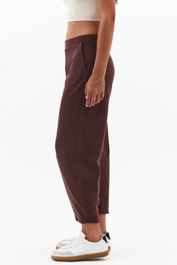 Oxxo Pantal&oacute;n recto marr&oacute;n