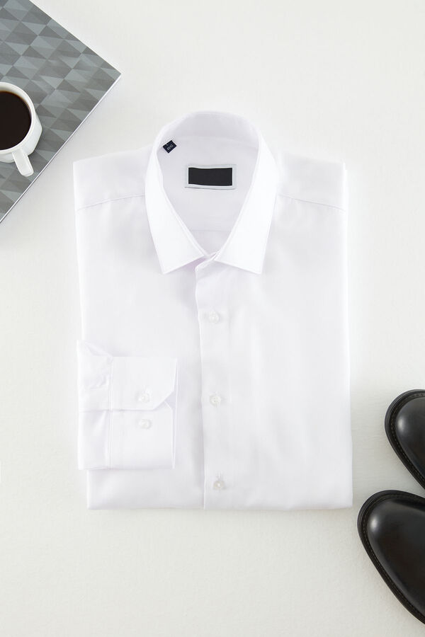 Trendyol Camiseta b&aacute;sica regular branco