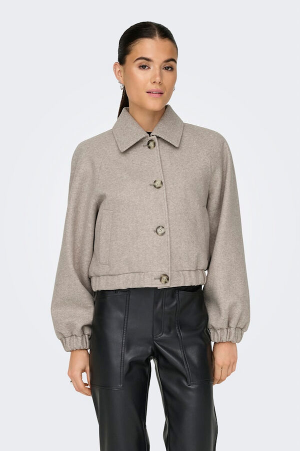 Only Chaqueta corta botones beige