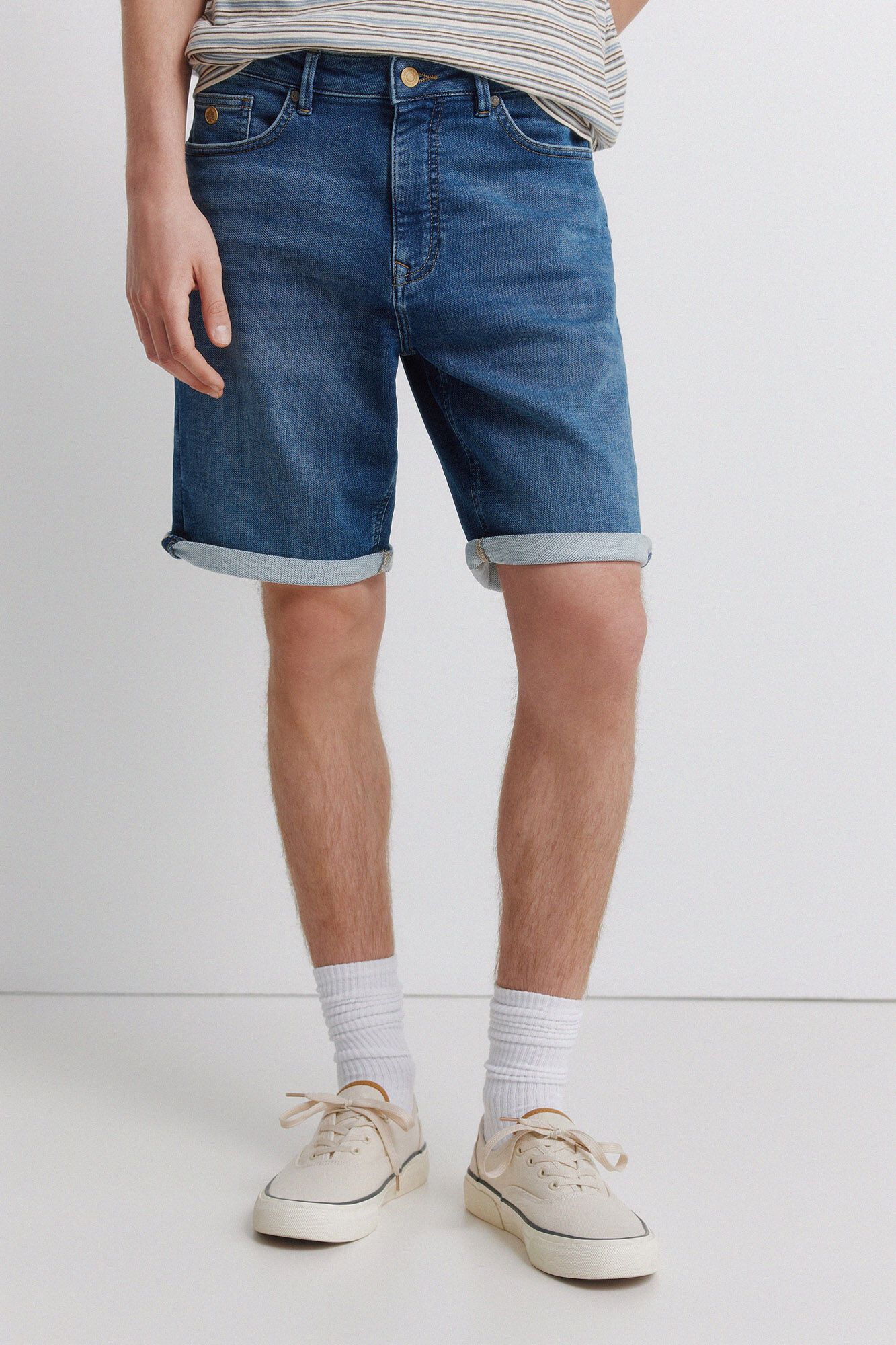 Springfield Bermuda vaquera en knit demim medio