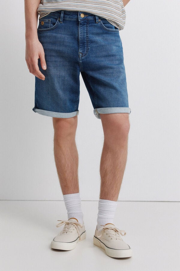 Springfield Bermuda vaquera en knit demim medio azul