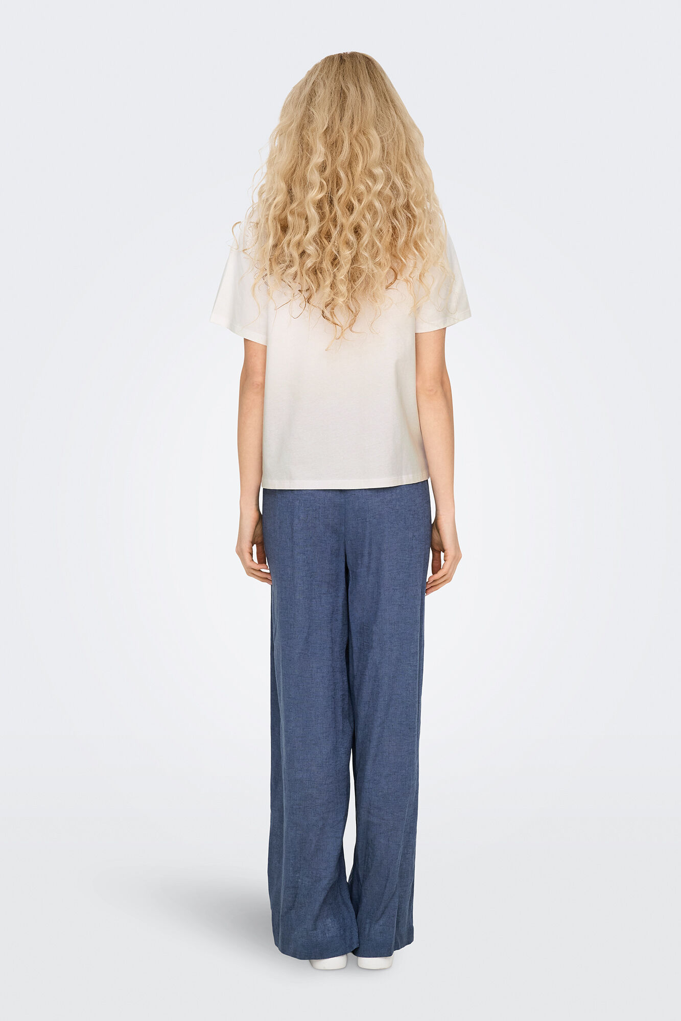 JDY Camiseta manga corta bordada