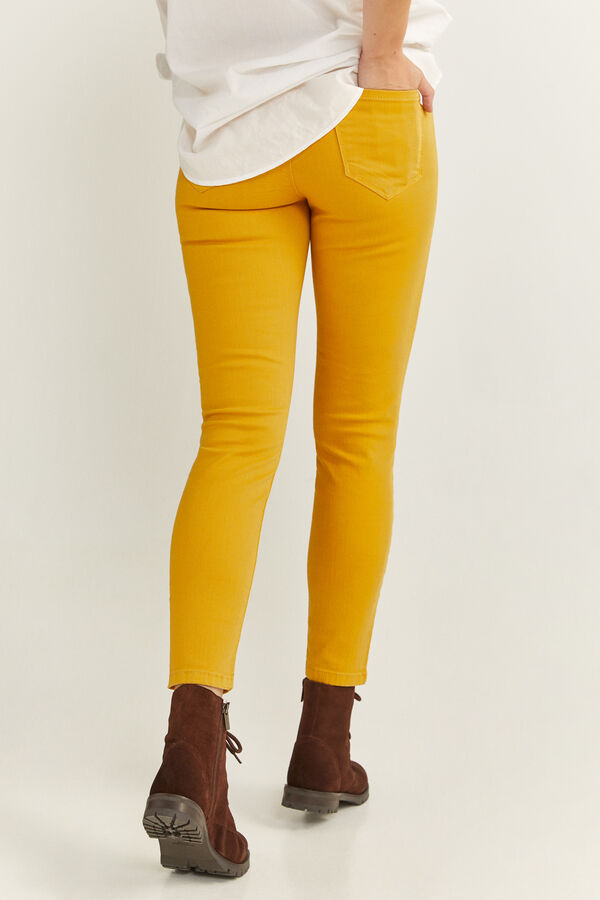 Springfield Jeans Color Eco Dye amarillo