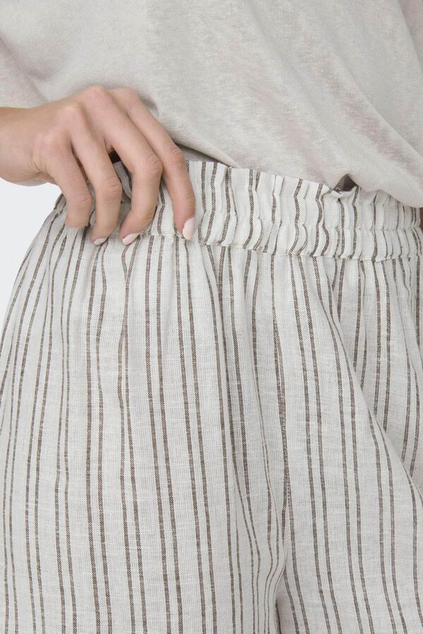 Only Calças curtas riscas linho branco