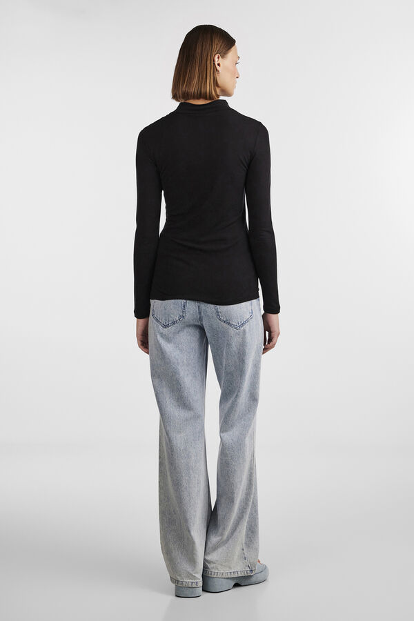 Pieces T-shirt b&aacute;sica em viscose cru