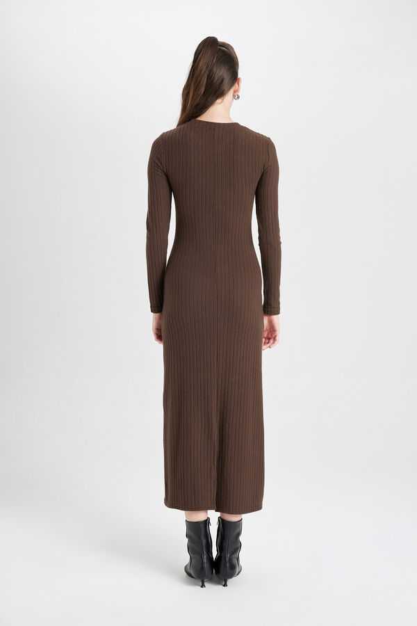 DeFacto Vestido maxi ajustado tostado