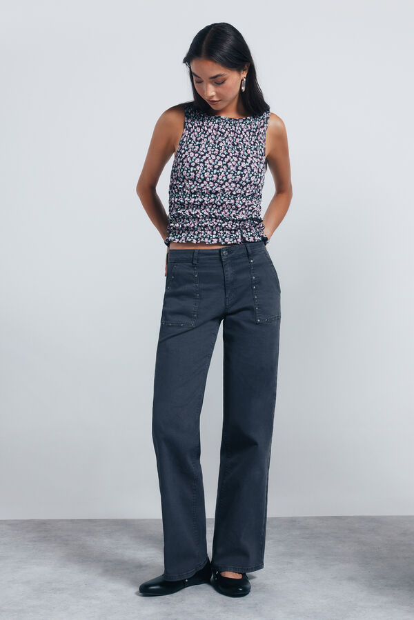 Springfield Top ajustado florecitas negro