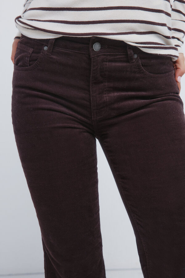 Springfield Pantalones pana low flare marr&oacute;n