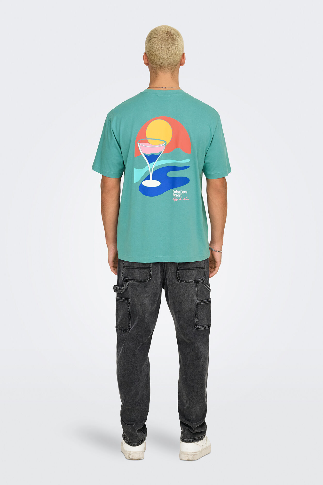 Only & Sons Herren-T-Shirt mit entspannter Passform. 100 % Bio-Baumwolle.